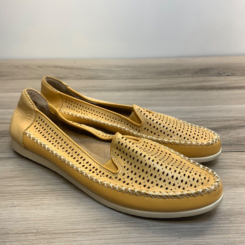 Earth Origins Lark Lizzy Flats‎ Loafers Leather Laser Cut Yellow Women’s Size 11